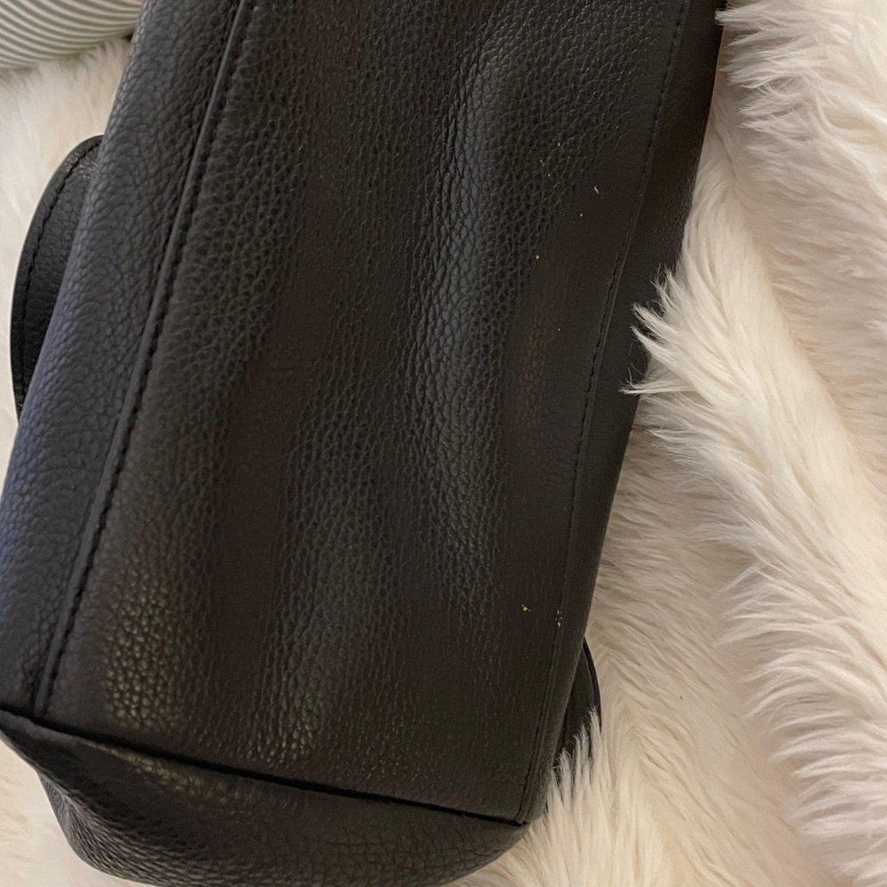 Tory Burch Black Leather Shoulder Tote with Gold Chain Accents - Picture 6 of 8
